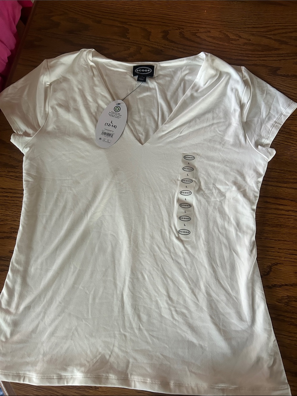 Scoop V-Neck Short Sleeve Tee - White